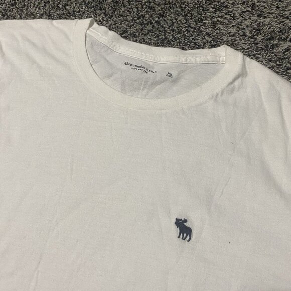 American Eagle Super Soft Standard Fit T Shirt White Short Sleeve Mens Size XL - Picture 2 of 4